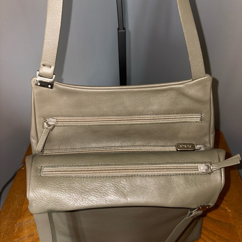 Furla Vintage Shoulder Bag - Picture 5 of 8